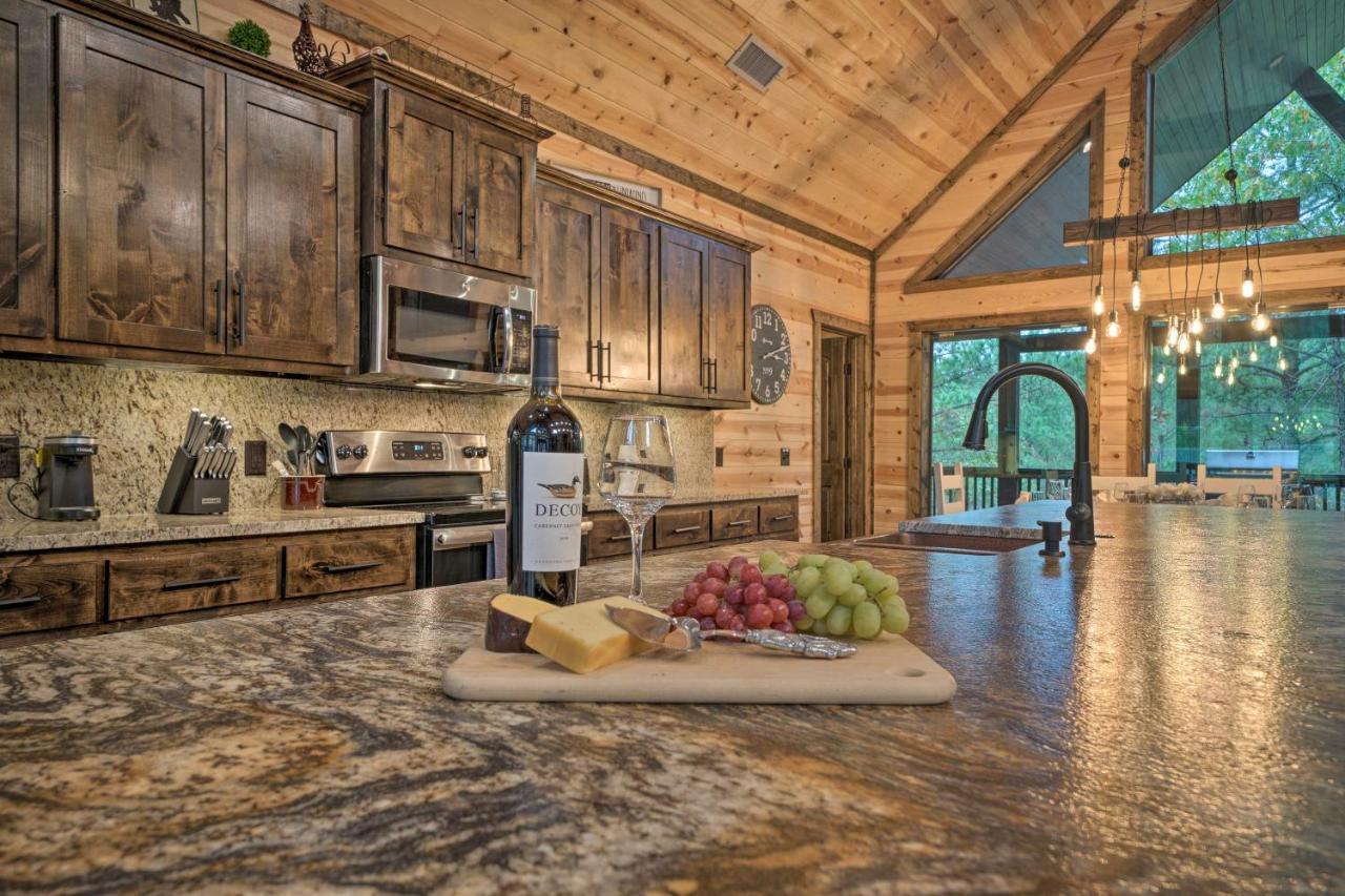 Broken Bow Cabin Deck With Hot Tub And Pool Table! Exteriör bild